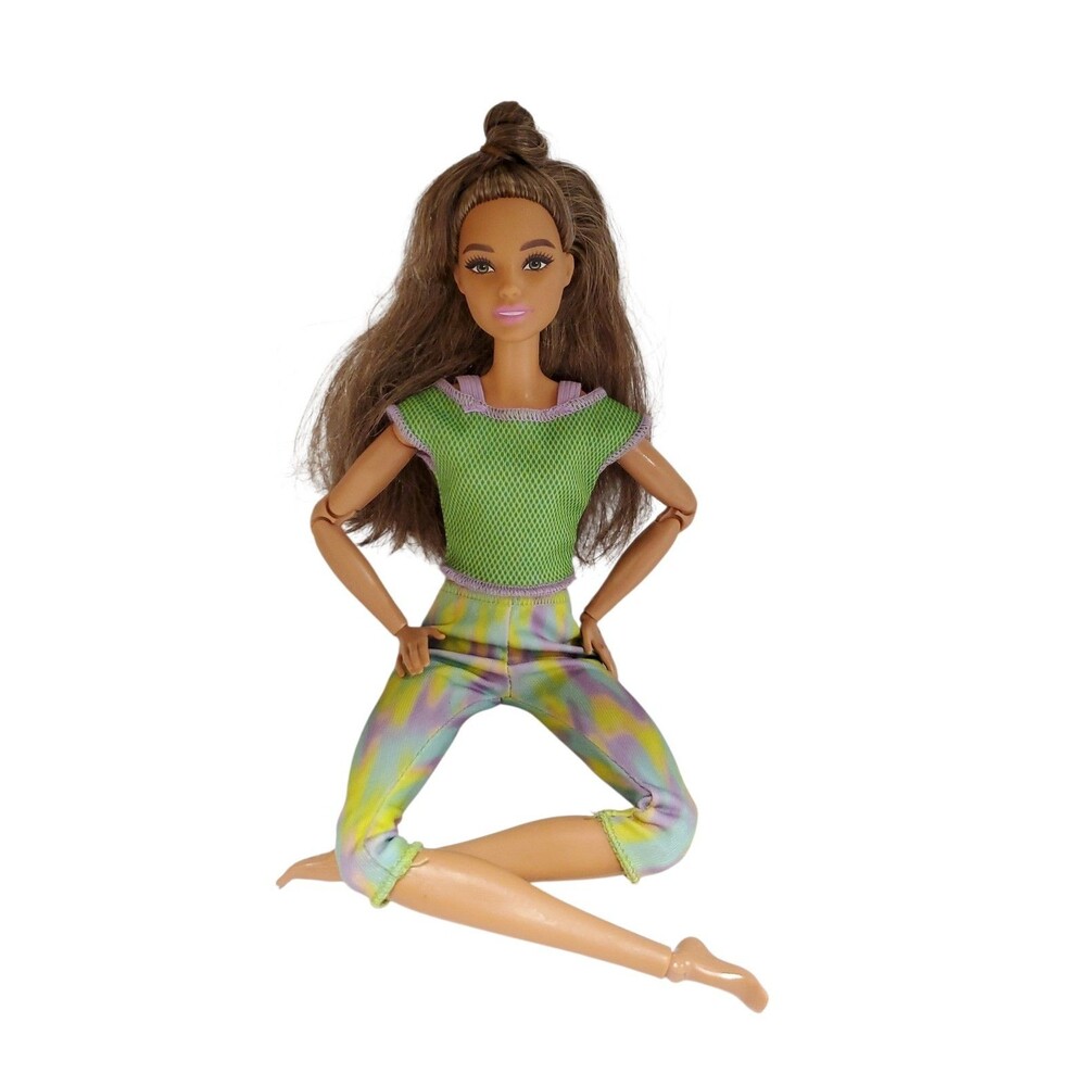 Mattel Barbie Made To Move Hispanic Articulated Dressed Doll